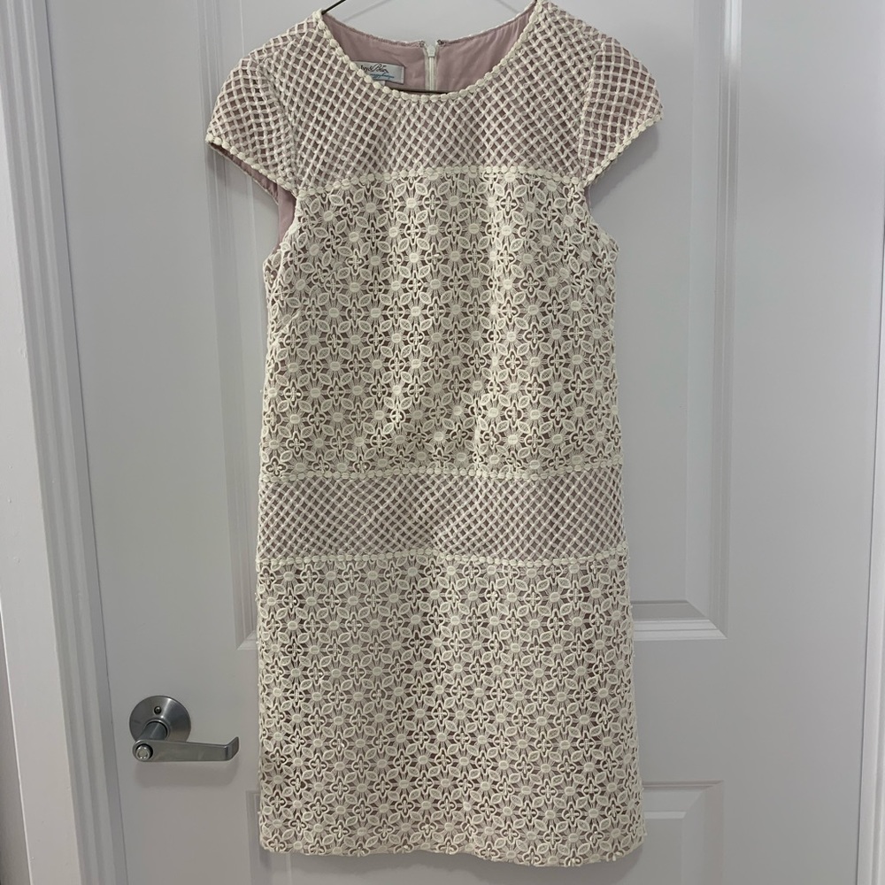 Ivy & Blue Maggy Boutique white eyelet Lace dress with purple lining